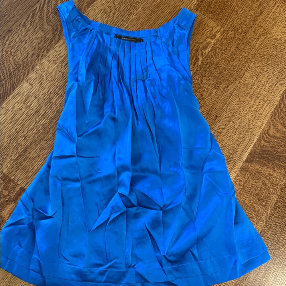 BCBGMaxAzria Blue Pleated Top